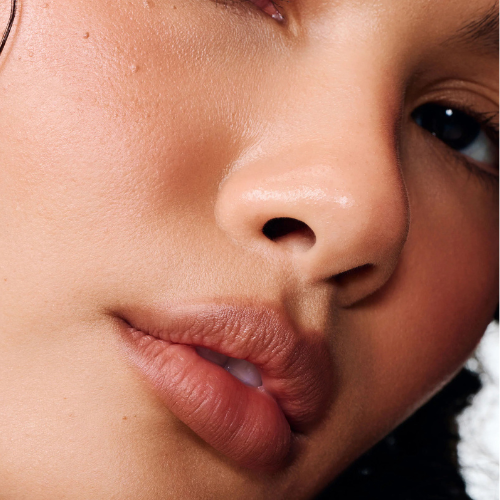 Peptide Lip Shape – The Contouring Lip Shaper