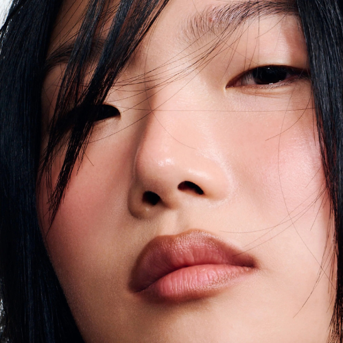 Peptide Lip Shape – The Contouring Lip Shaper