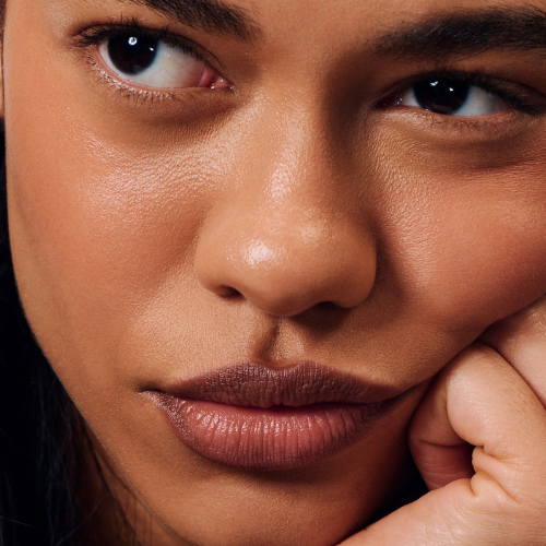 Peptide Lip Shape – The Contouring Lip Shaper