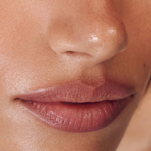 Peptide Lip Shape – The Contouring Lip Shaper