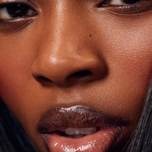 Peptide Lip Shape – The Contouring Lip Shaper